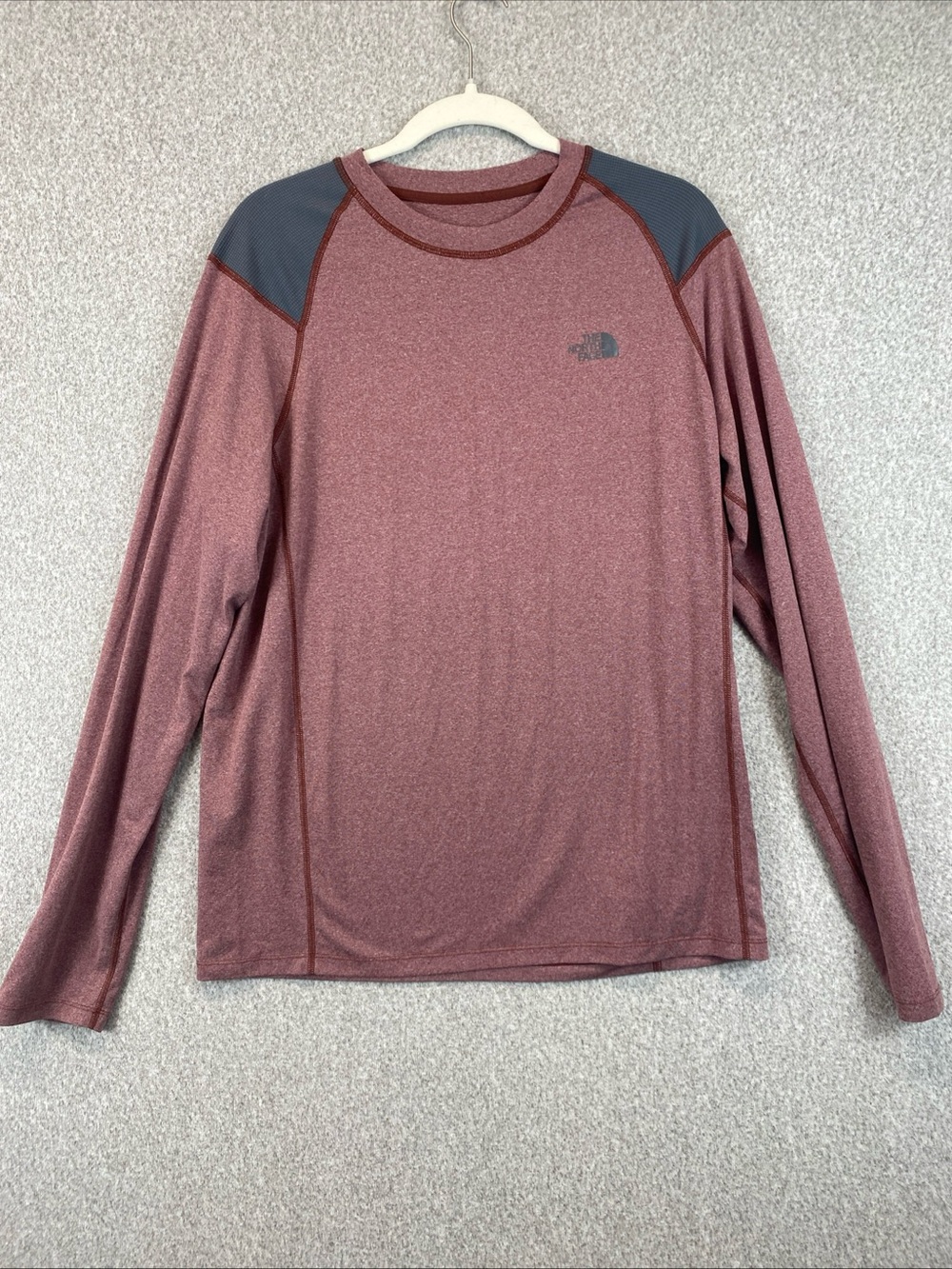 The North Face Reactor M Long Sleeve T-Shirt Outdoor Performance Mesh Shoulder